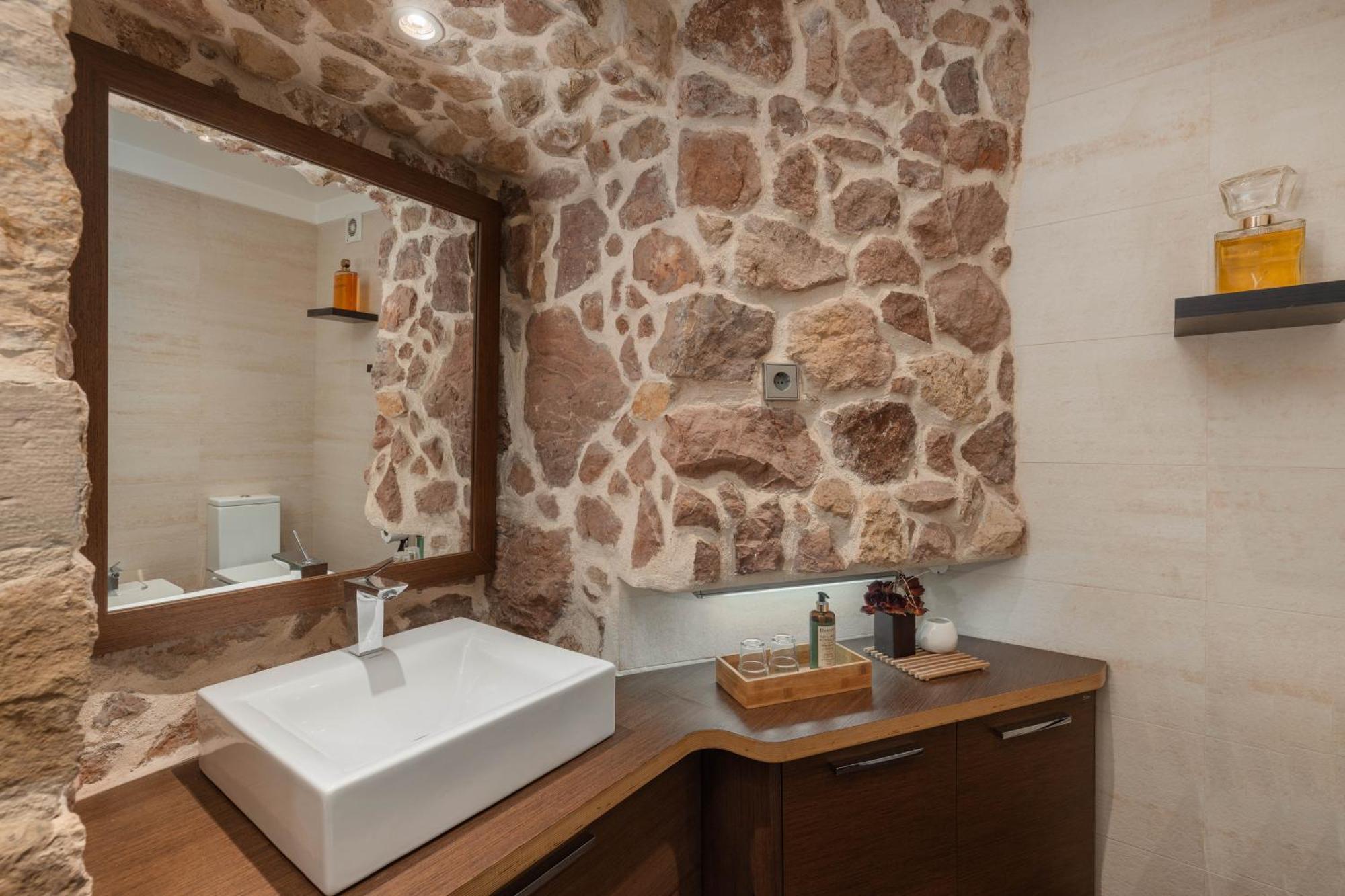 Confluentia H&A - Believe It Or Not Apartments Κοΐμπρα Εξωτερικό φωτογραφία